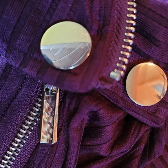 NWOTStylish Jacket/Blazer/Top,Versatile,beautiful gold finishes for classy look. - Picture 5 of 16